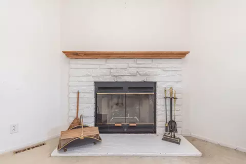 Living - 8002 Willow Rd, Milan, MI 48160 photo 9 of 10