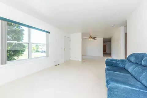 Living - 8002 Willow Rd, Milan, MI 48160 photo 3 of 10
