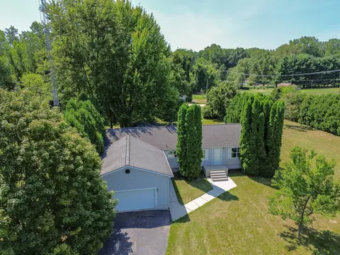 View/Area - 8002 Willow Rd, Milan, MI 48160 photo 1 of 11