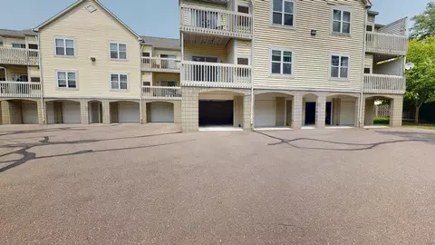 2201 S Huron Pkwy #1, Ann Arbor, MI 48104