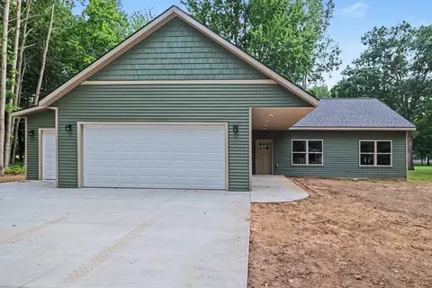 9621 Sunset Dr, Stanwood, MI 49346