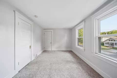 Bedroom - 727 Union St, Jackson, MI 49203 photo 1 of 5