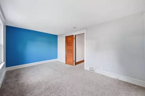Bedroom - 727 Union St, Jackson, MI 49203 photo 5 of 5