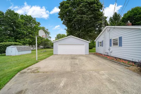 Exterior - 3109 Queen St, Spring Arbor, MI 49283 photo 2 of 13