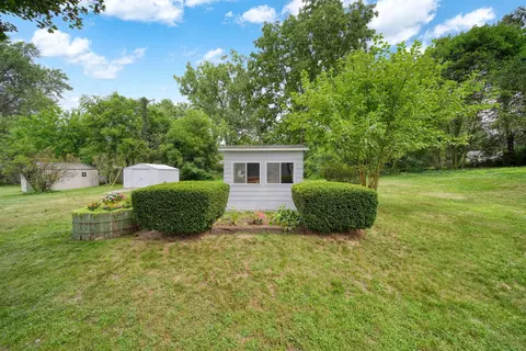 Exterior - 3109 Queen St, Spring Arbor, MI 49283 photo 8 of 13