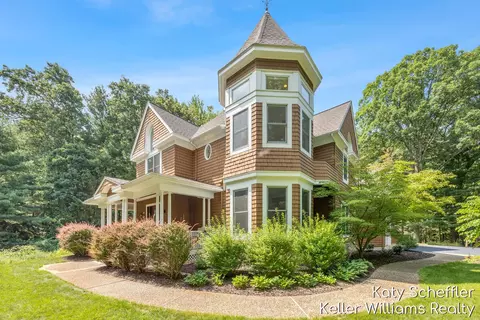 6157 Egypt Forest Rd NE, Rockford, MI 49341