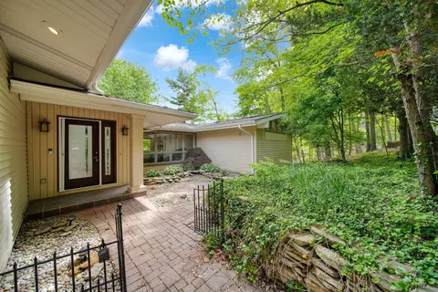 Exterior - 11901 Killarny Cir, Jerome, MI 49249 photo 7 of 35