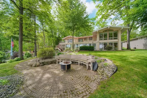 Exterior - 11901 Killarny Cir, Jerome, MI 49249 photo 4 of 35