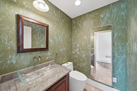 Bath - 11901 Killarny Cir, Jerome, MI 49249 photo 5 of 8