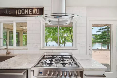 Kitchen - 11901 Killarny Cir, Jerome, MI 49249 photo 7 of 9