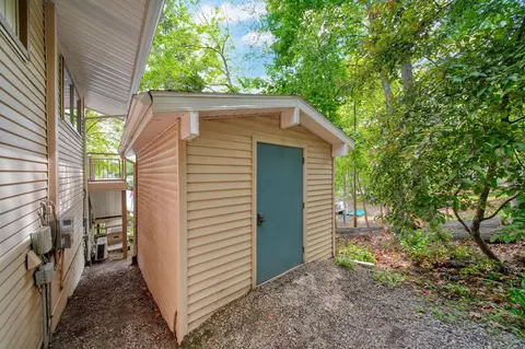 Exterior - 11901 Killarny Cir, Jerome, MI 49249 photo 18 of 35