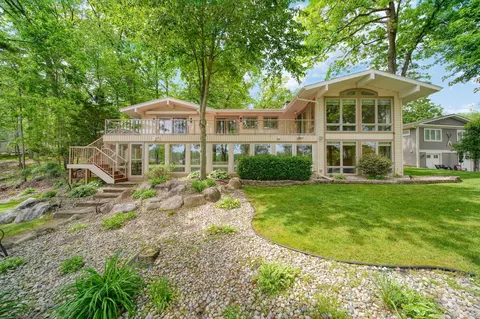 Exterior - 11901 Killarny Cir, Jerome, MI 49249 photo 2 of 35