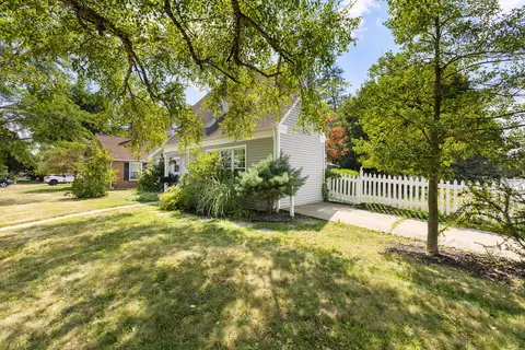 Exterior - 1100 S Webster St, Jackson, MI 49203 photo 6 of 12