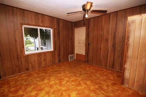 Bedroom - 406 Spring St, Three Rivers, MI 49093 photo 3 of 6