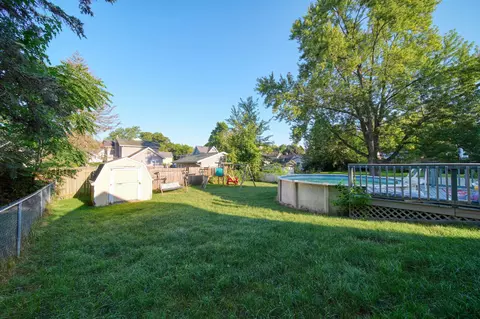 Exterior - 622 Kennedy St, Jackson, MI 49202 photo 7 of 9