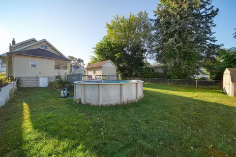 Exterior - 622 Kennedy St, Jackson, MI 49202 photo 9 of 9