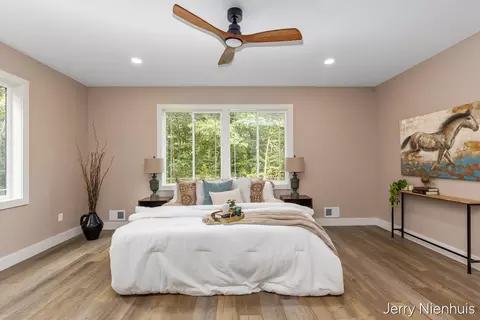 Bedroom - 5846 113th Ave, Pullman, MI 49450 photo 2 of 4