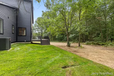 Exterior - 5846 113th Ave, Pullman, MI 49450 photo 7 of 11
