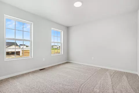Bedroom - 1663 Aspen Trl, Otsego, MI 49078 photo 2 of 8
