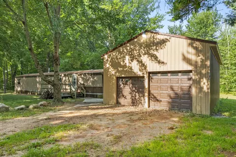 11825 Federal Rd, Morley, MI 49336