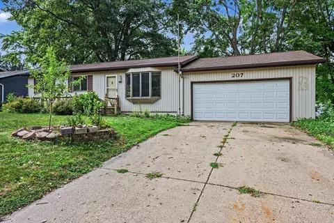 207 Dundee Dr, Battle Creek, MI 49014