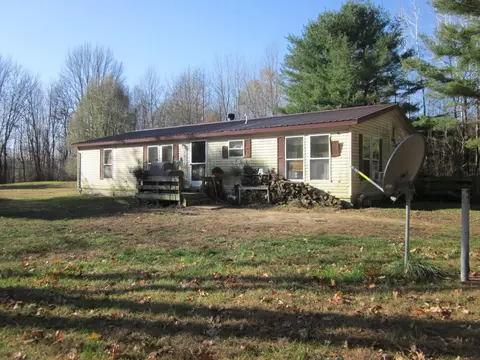 18810 49th St, Grand Junction, MI 49056