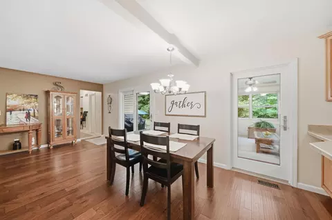 Dining - 5168 W Bluestone St, Jackson, MI 49201 photo 3 of 3