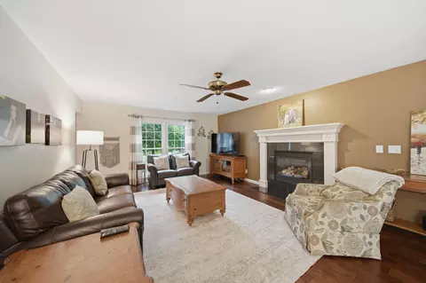 Living - 5168 W Bluestone St, Jackson, MI 49201 photo 3 of 4