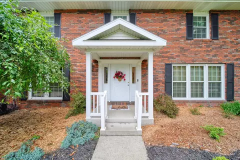 Exterior - 5168 W Bluestone St, Jackson, MI 49201 photo 4 of 21