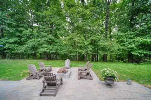 Exterior - 5168 W Bluestone St, Jackson, MI 49201 photo 14 of 21