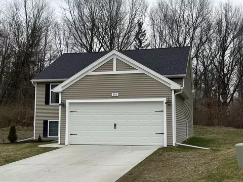 Exterior - 516 Macdonough St, Jackson, MI 49201 photo 4 of 7