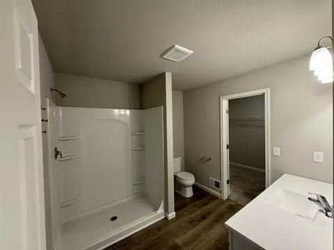 Bath - 516 Macdonough St, Jackson, MI 49201 photo 1 of 4