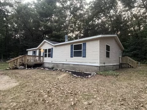 Exterior - 2197 E Cedar St, Newaygo, MI 49337 photo 2 of 7