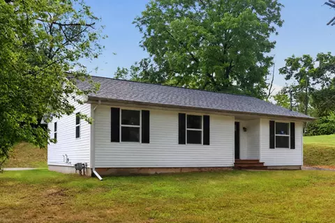 3427 Wood St, Kalamazoo, MI 49008