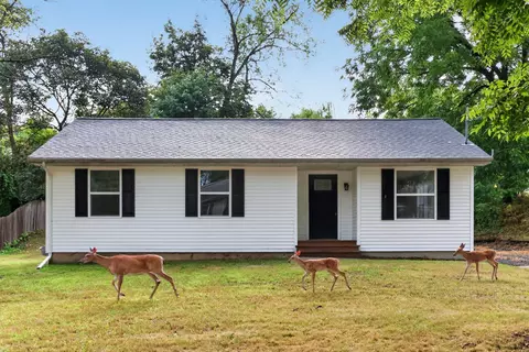 3427 Wood St, Kalamazoo, MI 49008