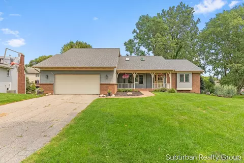 2543 Glencairin Dr NW, Grand Rapids, MI 49504