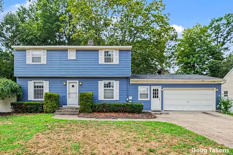 4445 Marshall Ave SE, Kentwood, MI 49508