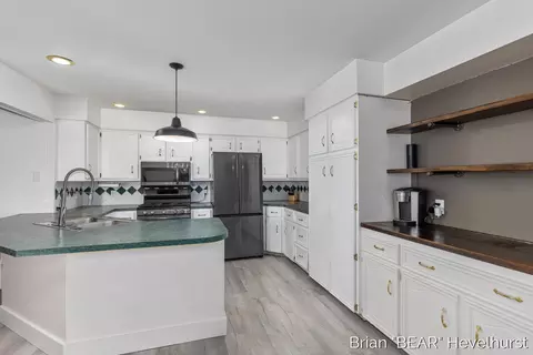 7520 Windgate Dr, Jenison, MI 49428 photo 8