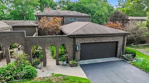 4175 Lake Terrace Dr, Kalamazoo, MI 49008