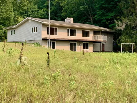 1775 S Lakeshore Dr, Ludington, MI 49431