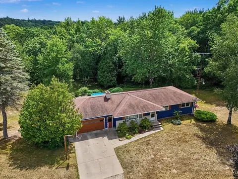 351 E Fruitvale Rd, Montague, MI 49437