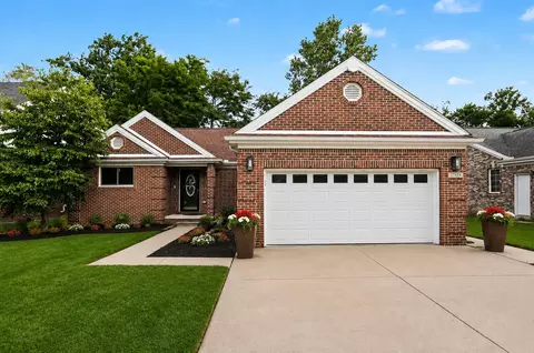 37454 Eagle Dr, Livonia, MI 48150