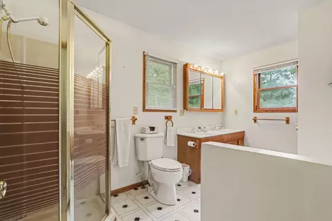 Bath - 51156 Maple Rd, Marcellus, MI 49067 photo 2 of 3