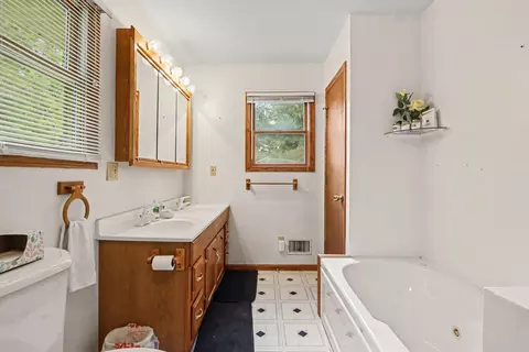 Bath - 51156 Maple Rd, Marcellus, MI 49067 photo 3 of 3