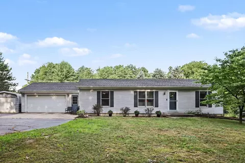 6525 Mccords Ave SE, Alto, MI 49302