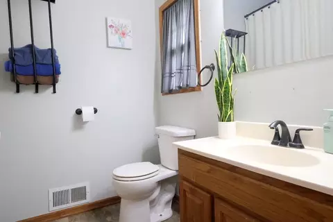 Bath - 5656 Paradise Dr, Reading, MI 49274 photo 1 of 1