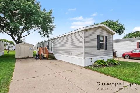 448 Cider Mill Dr #019, Middleville, MI 49333