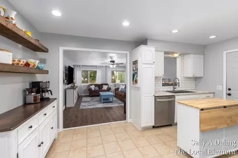 1712 Joan Ct, Dorr, MI 49323 photo 8