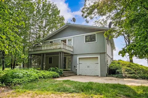 1140 Edgewater Ter, South Haven, MI 49090