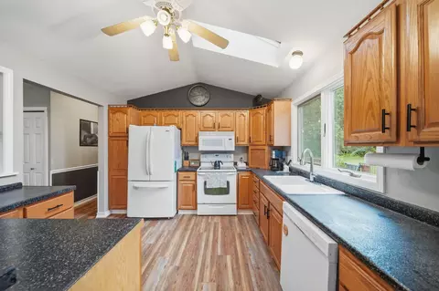 Kitchen - 2777 Blackman Rd, Jackson, MI 49201 photo 1 of 3